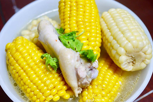 玉米燉雞肉